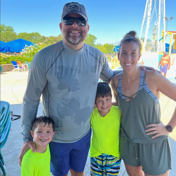 Meet your Posher, SellAgainJen 🌟 - Picture 1 of 1